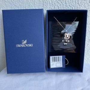 Swarovski Mickey Cuties
3D Pendant NWT & NWB